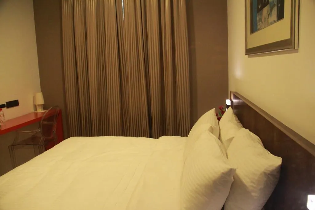 Cove D'Arena Aparthotel Singapore